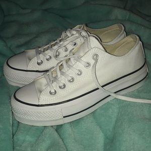 White low top lift converse